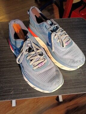 HOKAs men's Light Blue Running Sneakers with Cream Midsole